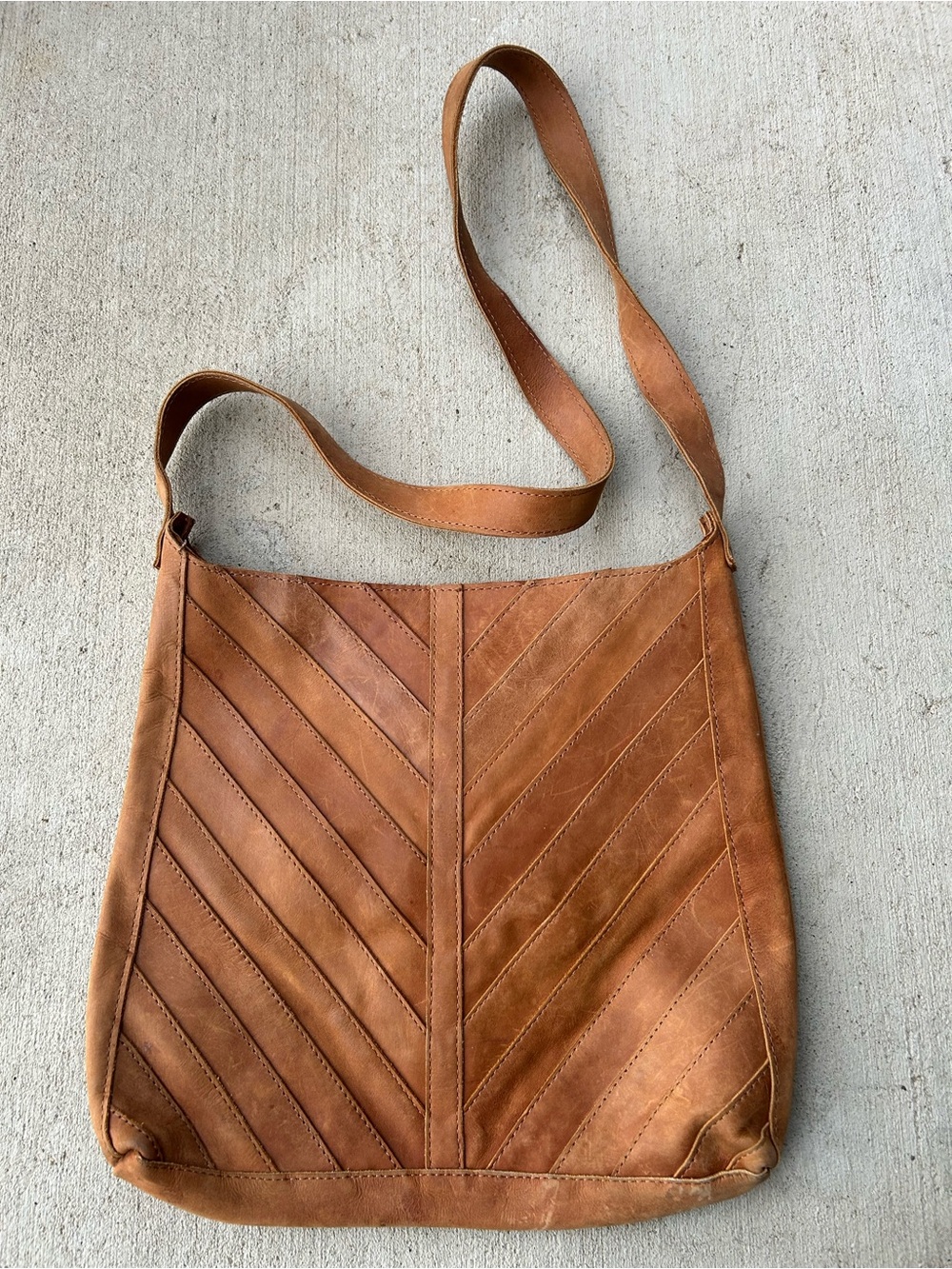 Magnolia  RAVEN + LILY Chevron Stiched Leather Crossbody Bag Large
